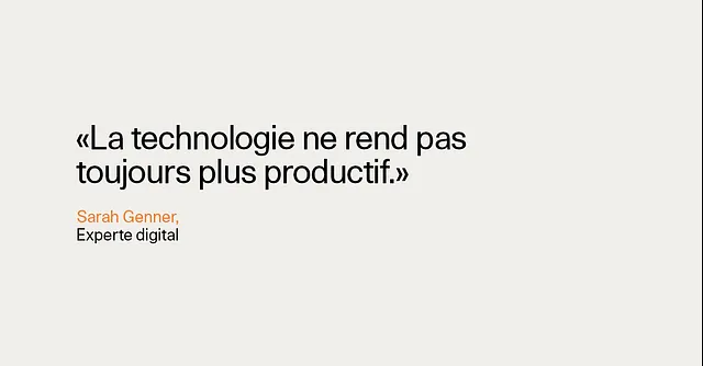 Eigentlich ein idyllischer Anblick. Nackte Haut sollte dieses Bänkli jedoch lieber nicht berühren, im Sommer heizt es sich in der Sonne nämlich extrem auf.